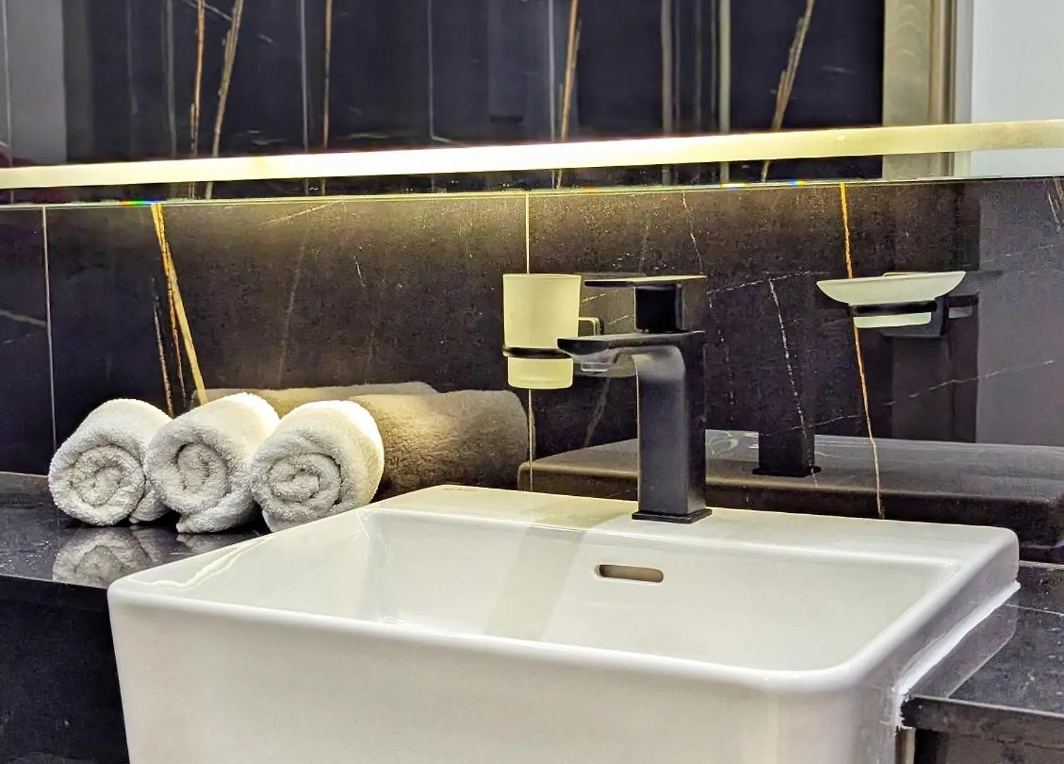 Nova Haven Retreat, Luxury Fully Furnished 1Bhk In Jvc, Dubai Short Drive To Jbr And Dubai Marina Appartement