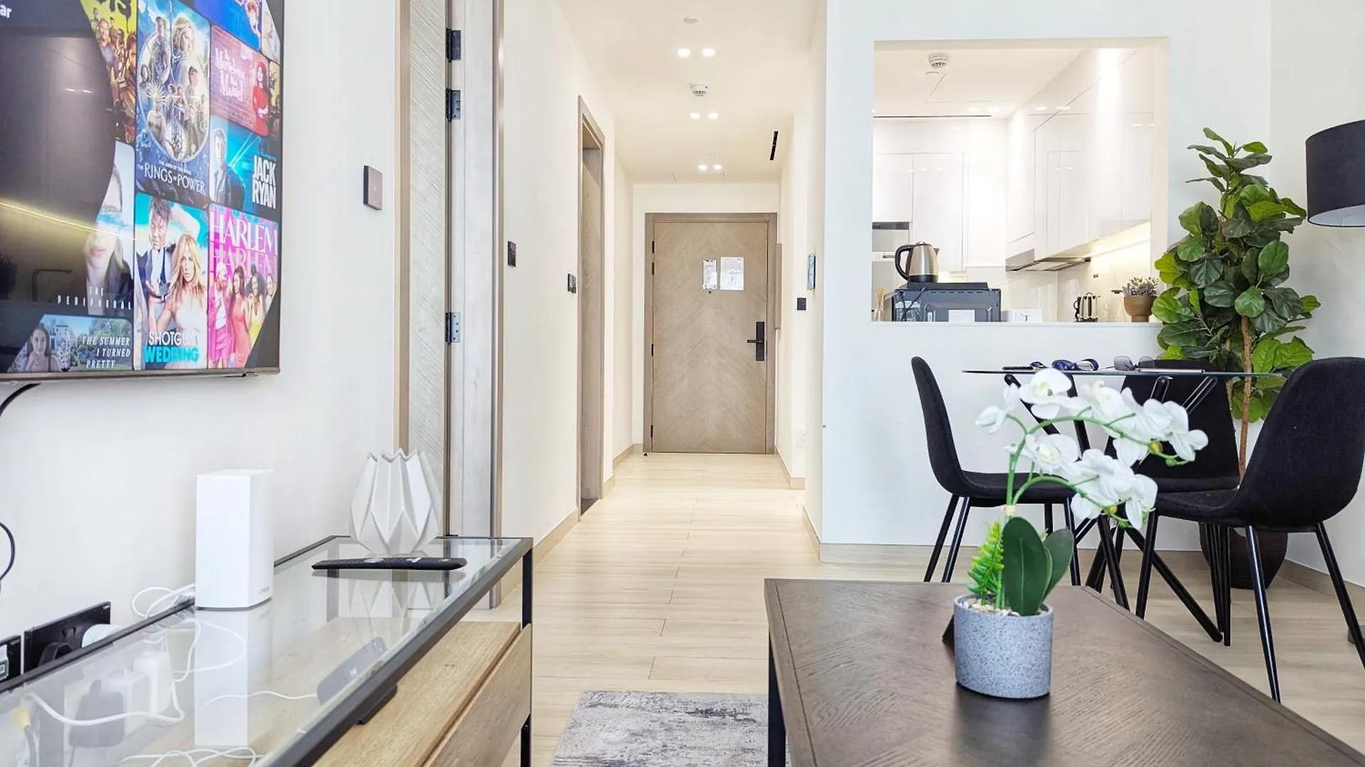 Nova Haven Retreat, Luxury Fully Furnished 1Bhk In Jvc, Dubai Short Drive To Jbr And Dubai Marina Apartment United Arab Emirates